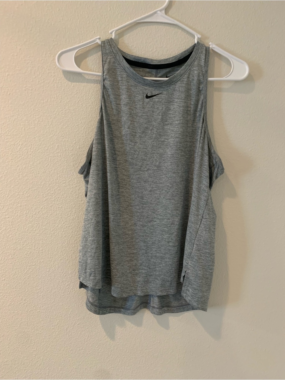 Nike Women's Heather Gray Athletic Tank Top